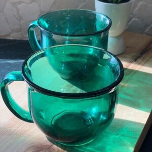 VINTAGE | Set of 2 | Juniper Green Glass Mugs.